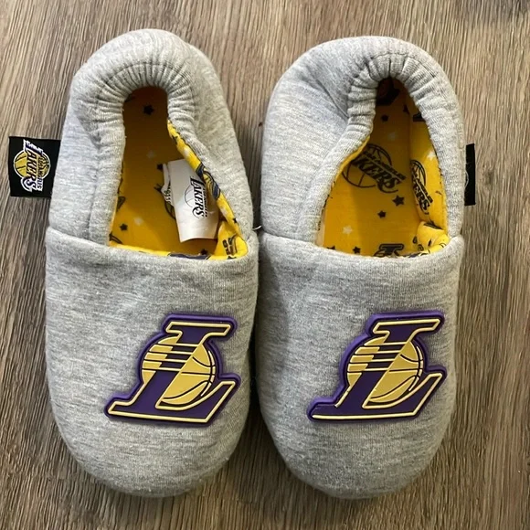 NWT NBA Los Angeles Lakers Kid's Slip On Slippers Size 10 - Picture 1 of 4